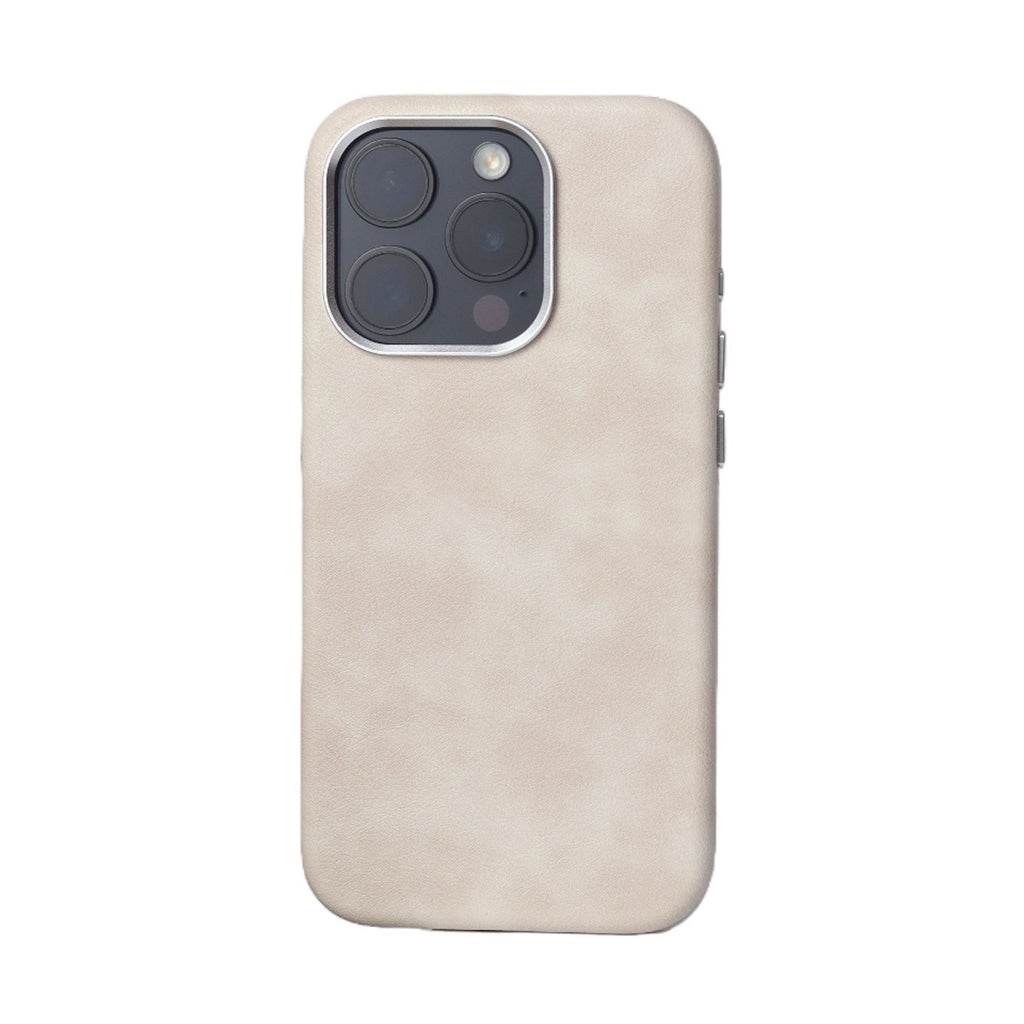Classic leather MagSafe case for iPhone 16, view 3